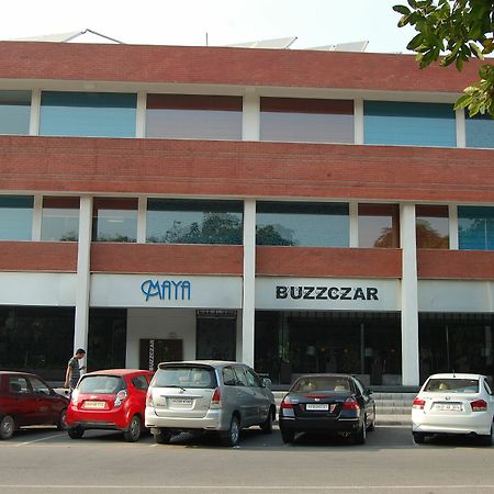 Maya Hotel Chandigarh Bagian luar foto