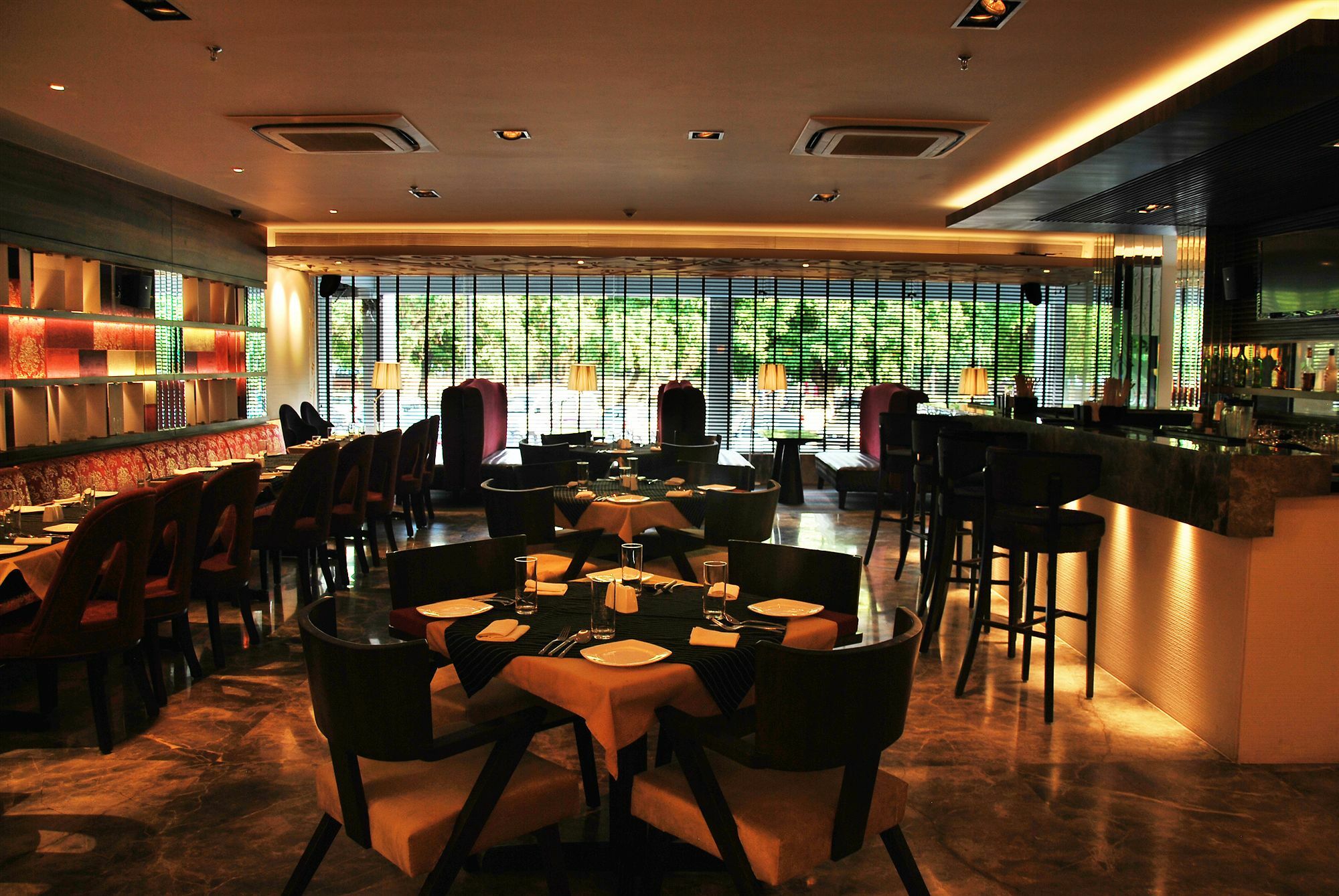 Maya Hotel Chandigarh Bagian luar foto