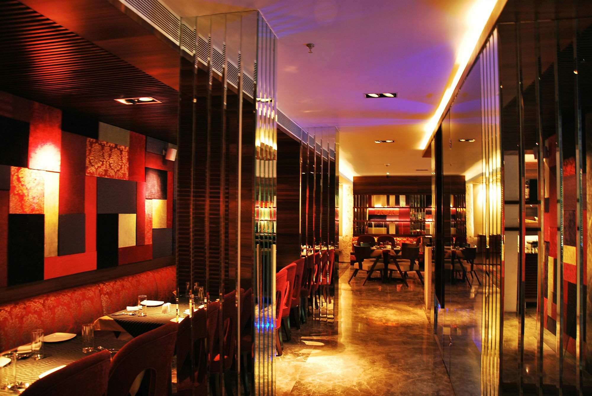 Maya Hotel Chandigarh Bagian luar foto